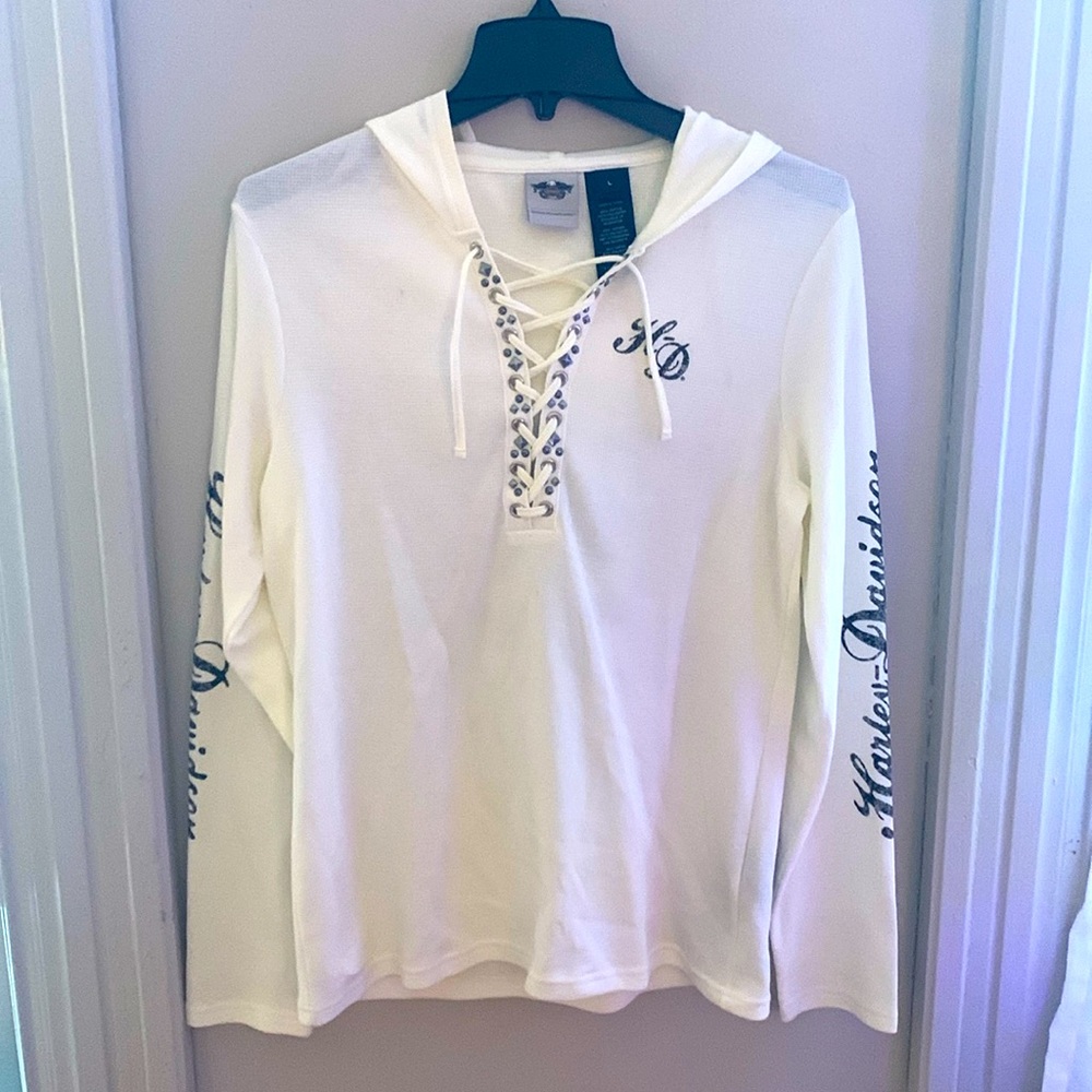 Women’s cream colored, hooded thermal size large Harley Davidson